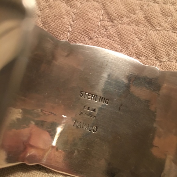 Authentic Navajo Turquoise/Silver cuff Bracelet. - Picture 2 of 4